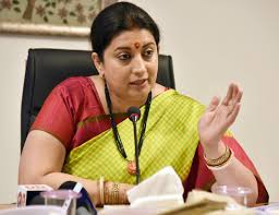 ﻿Smriti Irani visits family of her close aide in Amethi