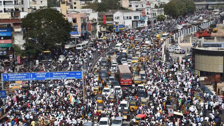 Muslims gather in huge number against CAA, NPR and NRC in Chennai rejecting government’s advisory for COVID-19