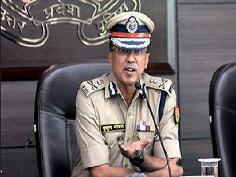 UP: DGP directs police chiefs to focus on foot patrolling in evening at major markets