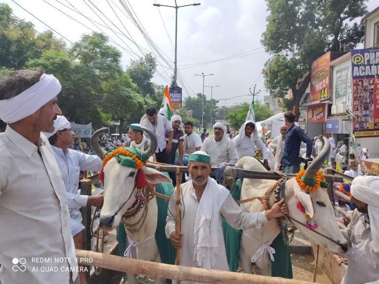 Rakesh Tikait asks farmers to shout ‘Allah Hu Akbar’, ‘Har Har Mahadev’ slogans