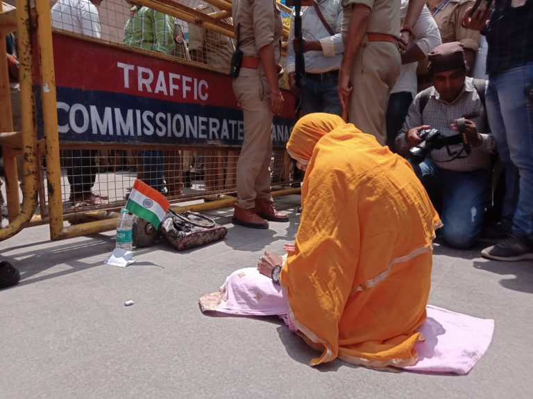 Muslim woman who offered Namaz at KV temple turns out to be mentally sick