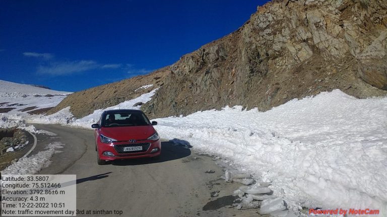 Srinagar-Kargil highway closes due to fresh snowfall