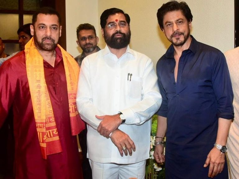 Shahrukh Khan-Salman Khan arrive CM Shinde’s house to pay obeisance to Lord Ganesha