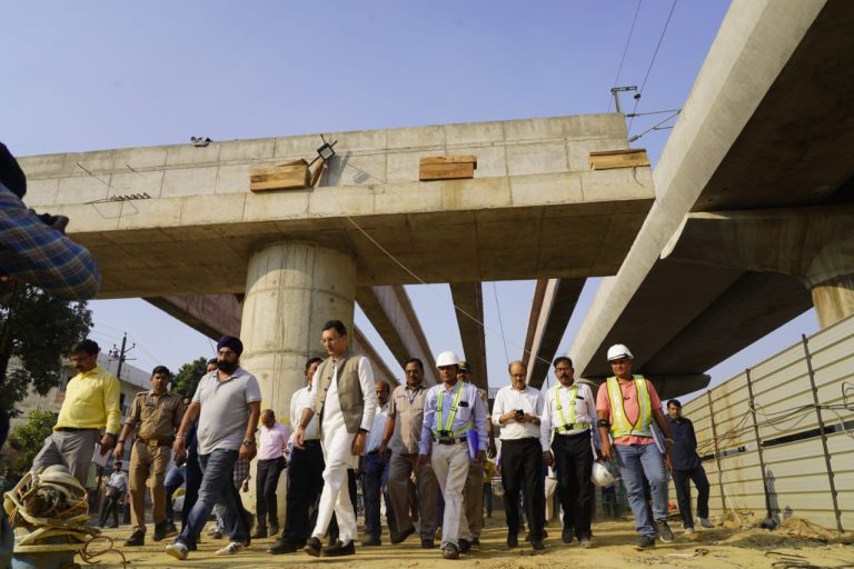 Lucknow: Finish the under-construction flyover at Munshi Pulia, Khurramnagar intersection by January-end: PWD Minister