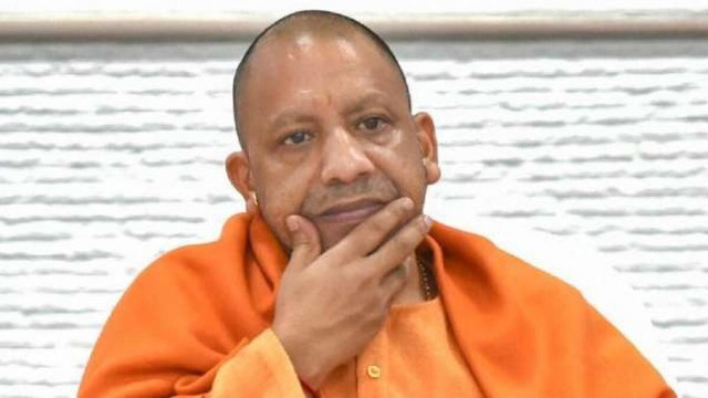 CM Yogi expresses grief over the death of 6 people in Gorakhpur accident