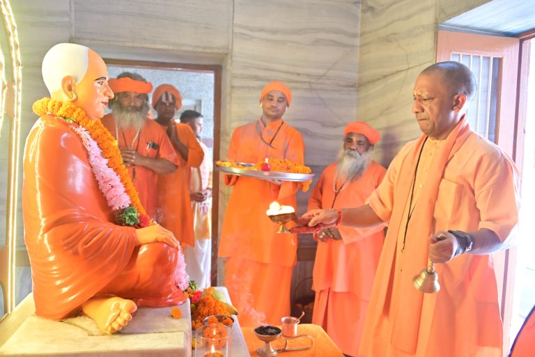 Guru Purnima: CM Yogi performs special worship of Guru Gorakhnath, also conducts ‘Rudrabhishek’ in Gorakhpur