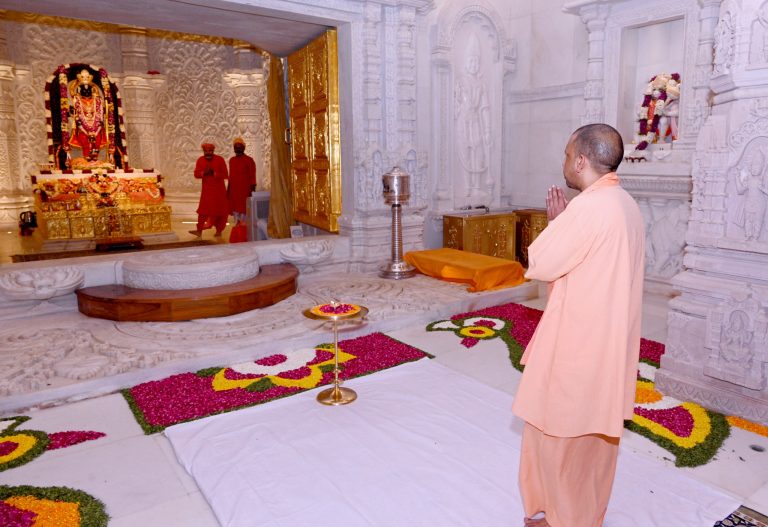 Yogi reaches Ayodhya on a 2-day visit, pays obeisance at Hanumangarhi, Shri Ram Lalla temple