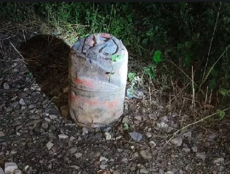 LPG cylinder placed on railway track to overturn Kalindi Express in Kanpur, foiled