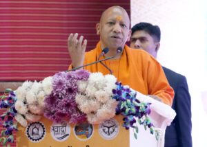 CM Yogi greets people on Uttar Pradesh Day