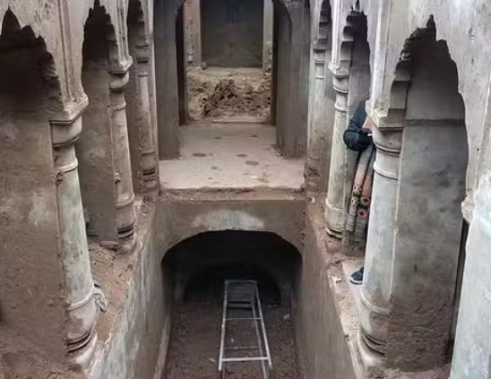 ASI continues excavation work upto 35 feet in the stepwell in Sambhal on 13th day